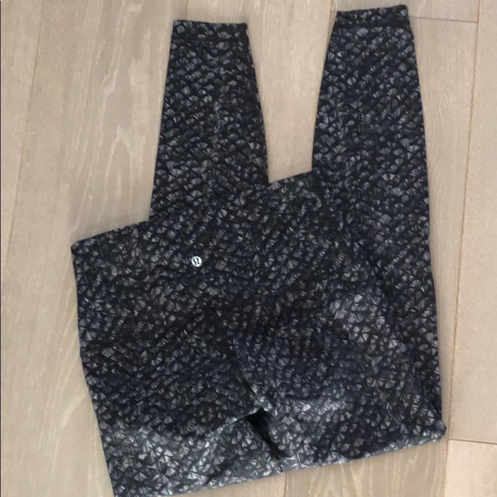 Lululemon | Special Edition Print High Times - Picture 3 of 3